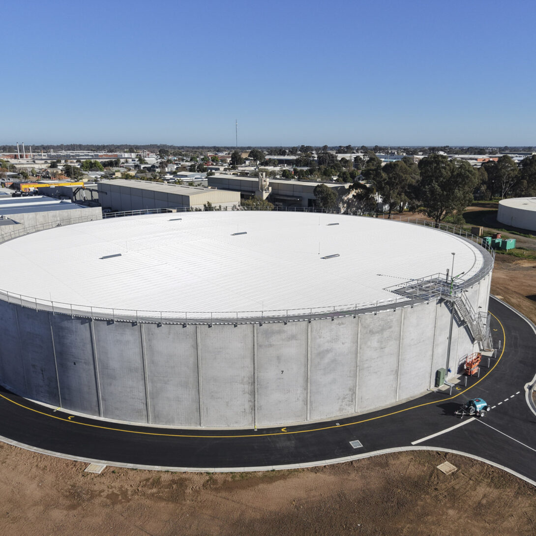 Leed - Leed's new 36ML clear water storage tank in Shepparton is complete