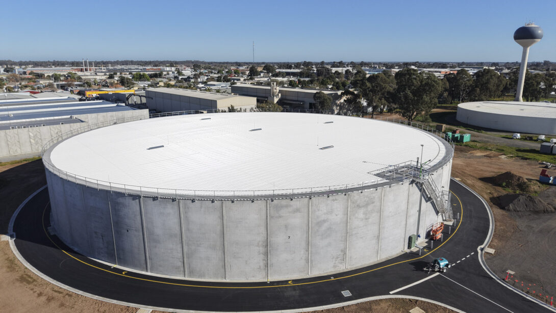 Leed - Leed's new 36ML clear water storage tank in Shepparton is complete
